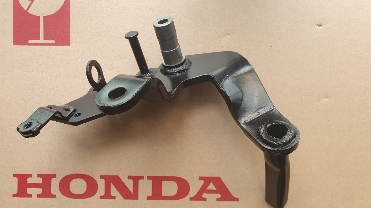 [HCM]BÁT SẮT GÁC CHÂN PHẢI HONDA WINNER V1
