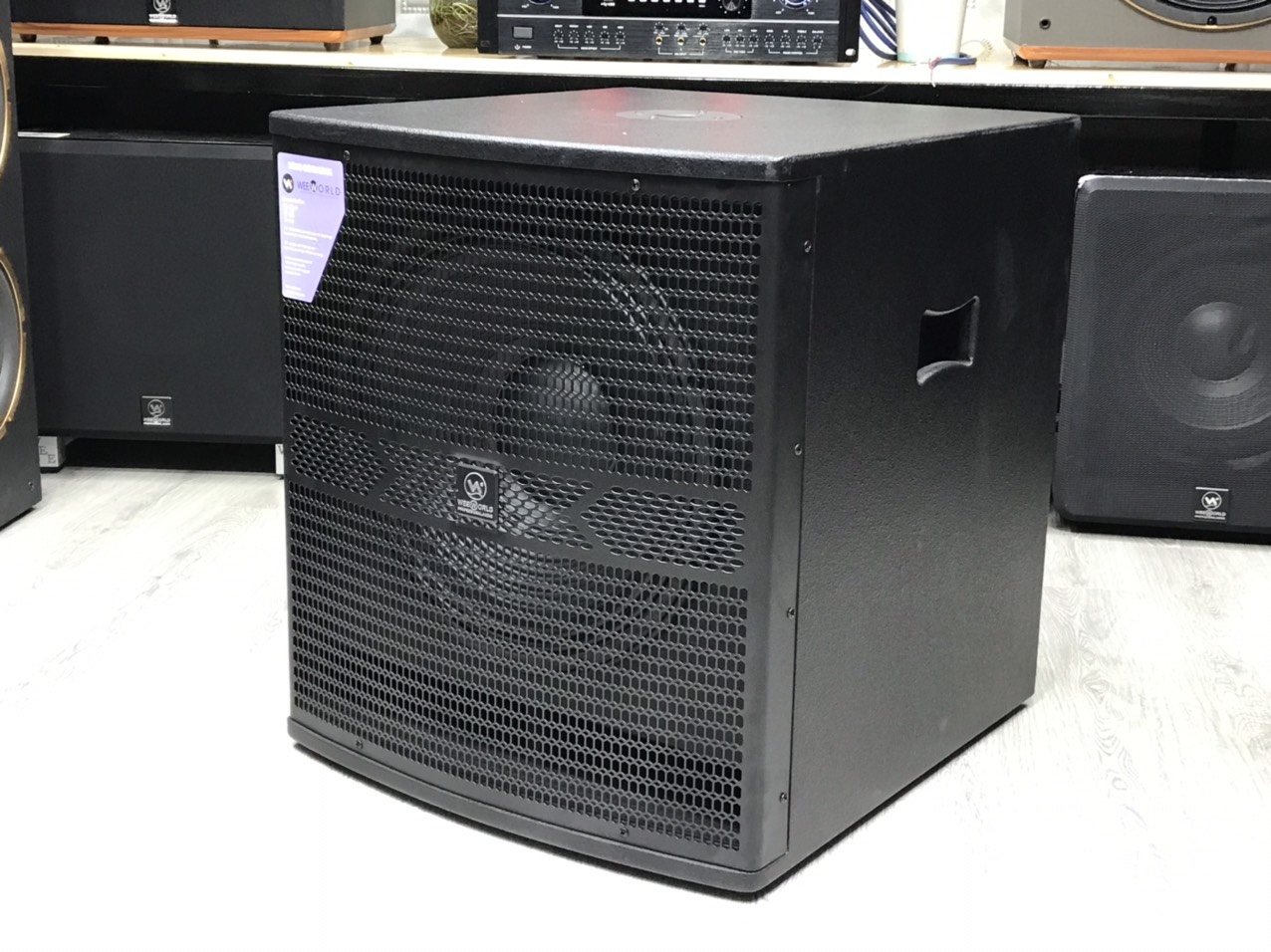Loa Sub Weeworld S1800