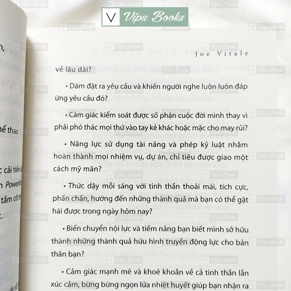 Sách – Thôi Miên Bằng Ngôn Từ