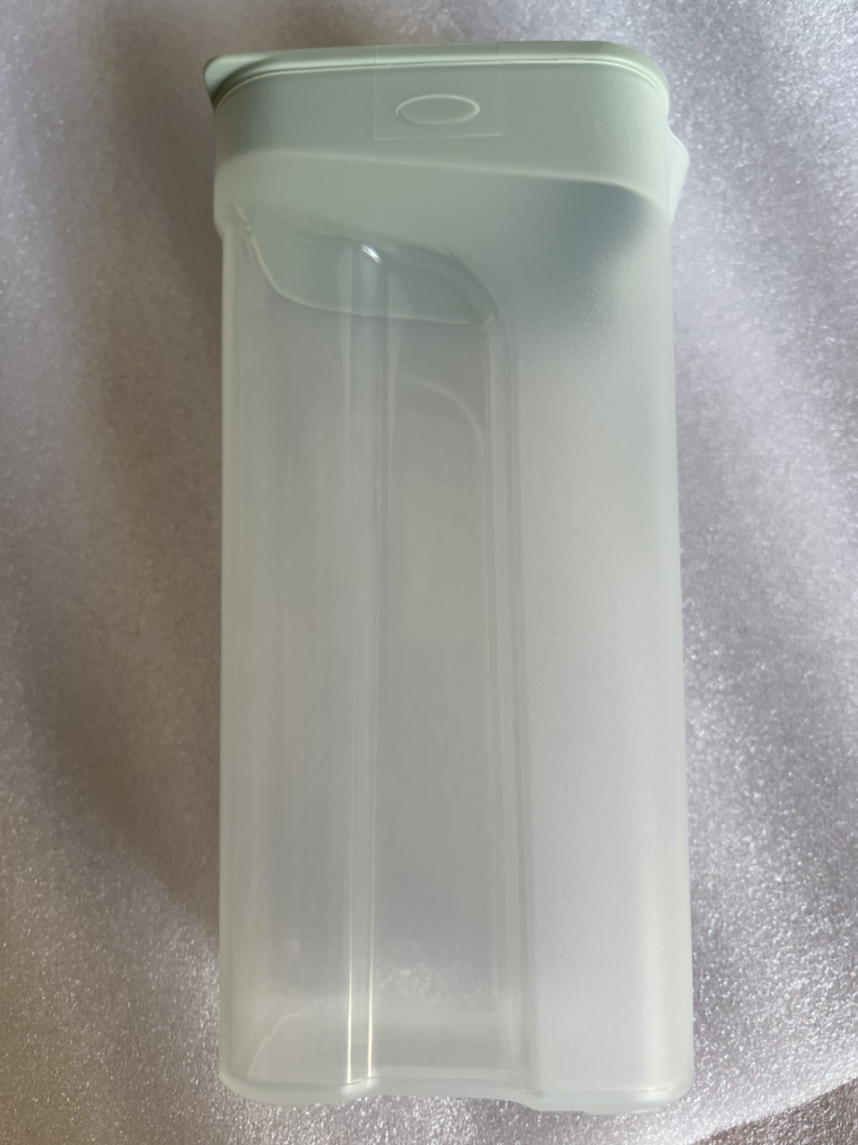 Bình nước Lock&Lock Handle Bottle 1.4L. Hàng đày dặn cầm chắc tay