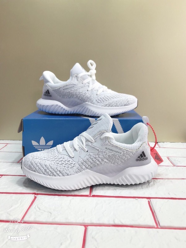 Giầy Sneakers, Giầy Chạy Bộ Alphabounce XS Màu Xám Trắng Hót Nhất Năm 2020