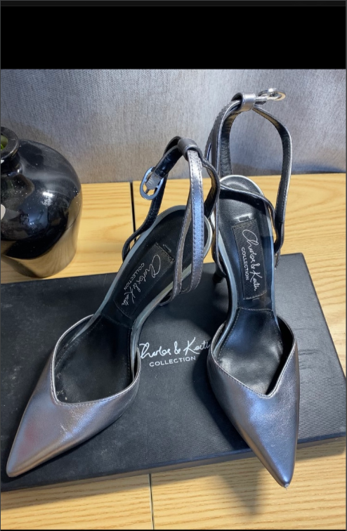 Giày cao gót da thật Charles & Keith