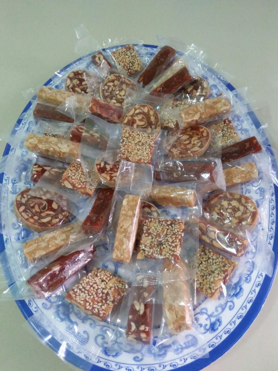 Combo 2 túi mix kẹo chuối gồm 5 loại kẹo ( mỗi túi 01 kg)