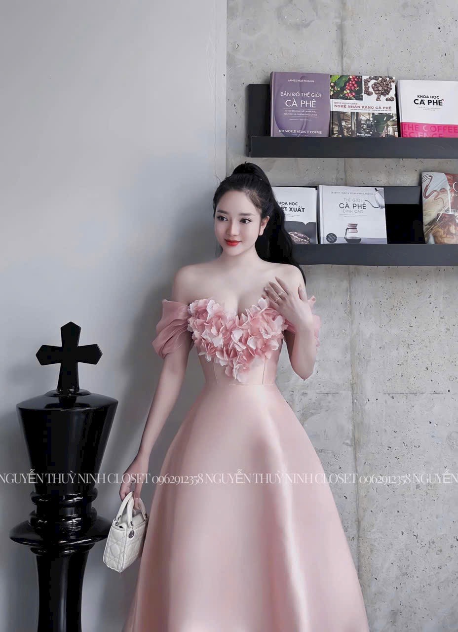 Đầm đi tiệc cưới ôm eo xòe bồng trễ vai đính bông, váy maxi cup ngực chất tapta bán shop