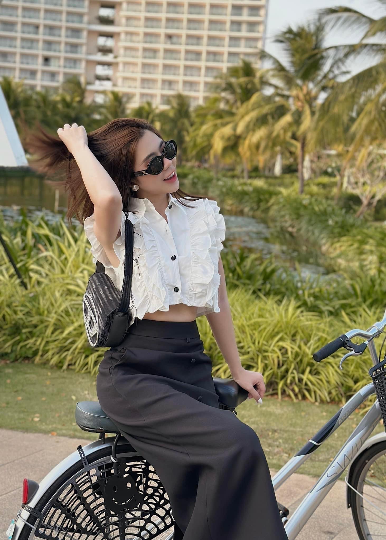 Áo Sơ mi 3 lỗ Bánh Bèo Croptop Siêu Hót