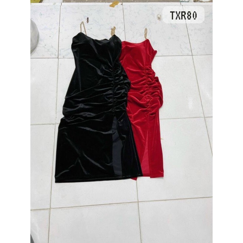 đầm nhung 2 dây xích xẻ tà ôm body