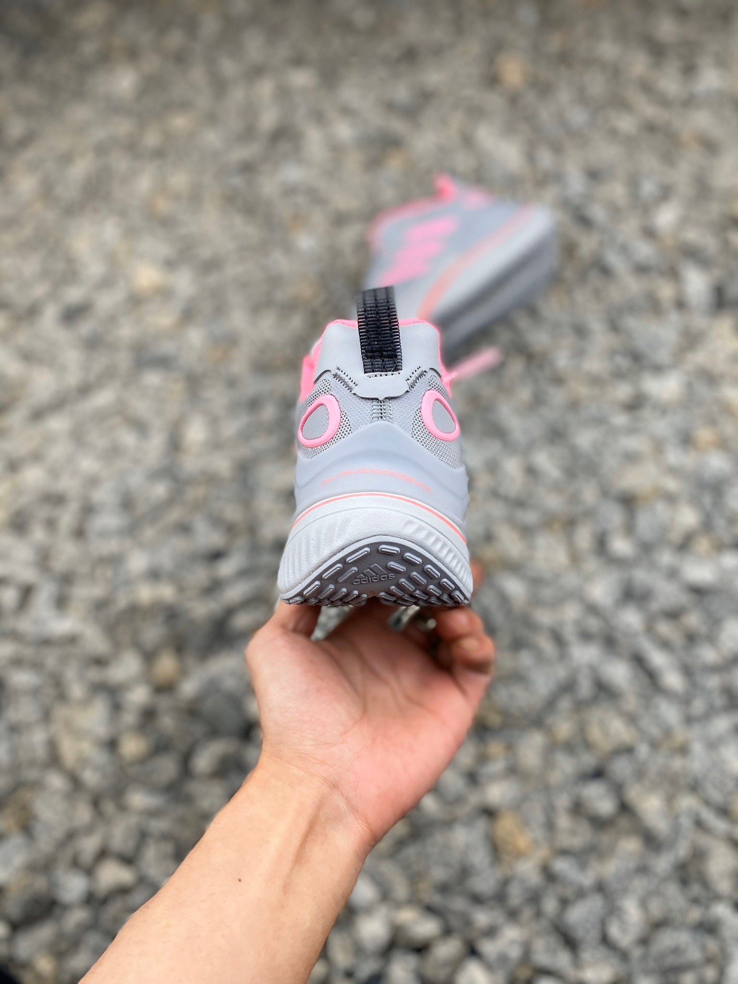 [SALE KHỦNG][TẶNG VỚ] GIÀY RUNNING NỮ ADIDAS ALPHAMAGMA