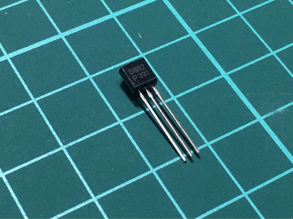 Cặp transistor b772 / d882