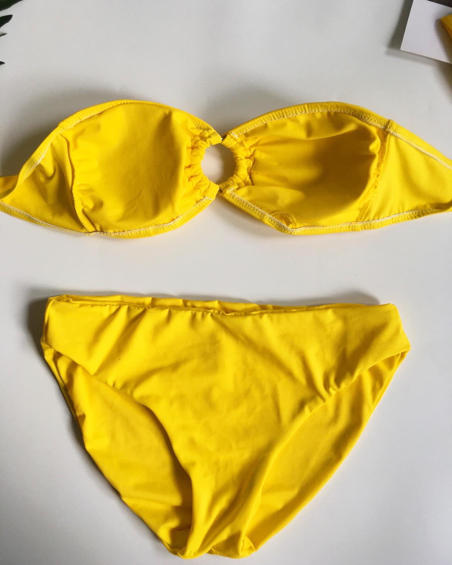 Bikini phối khoen giữa sành điệu