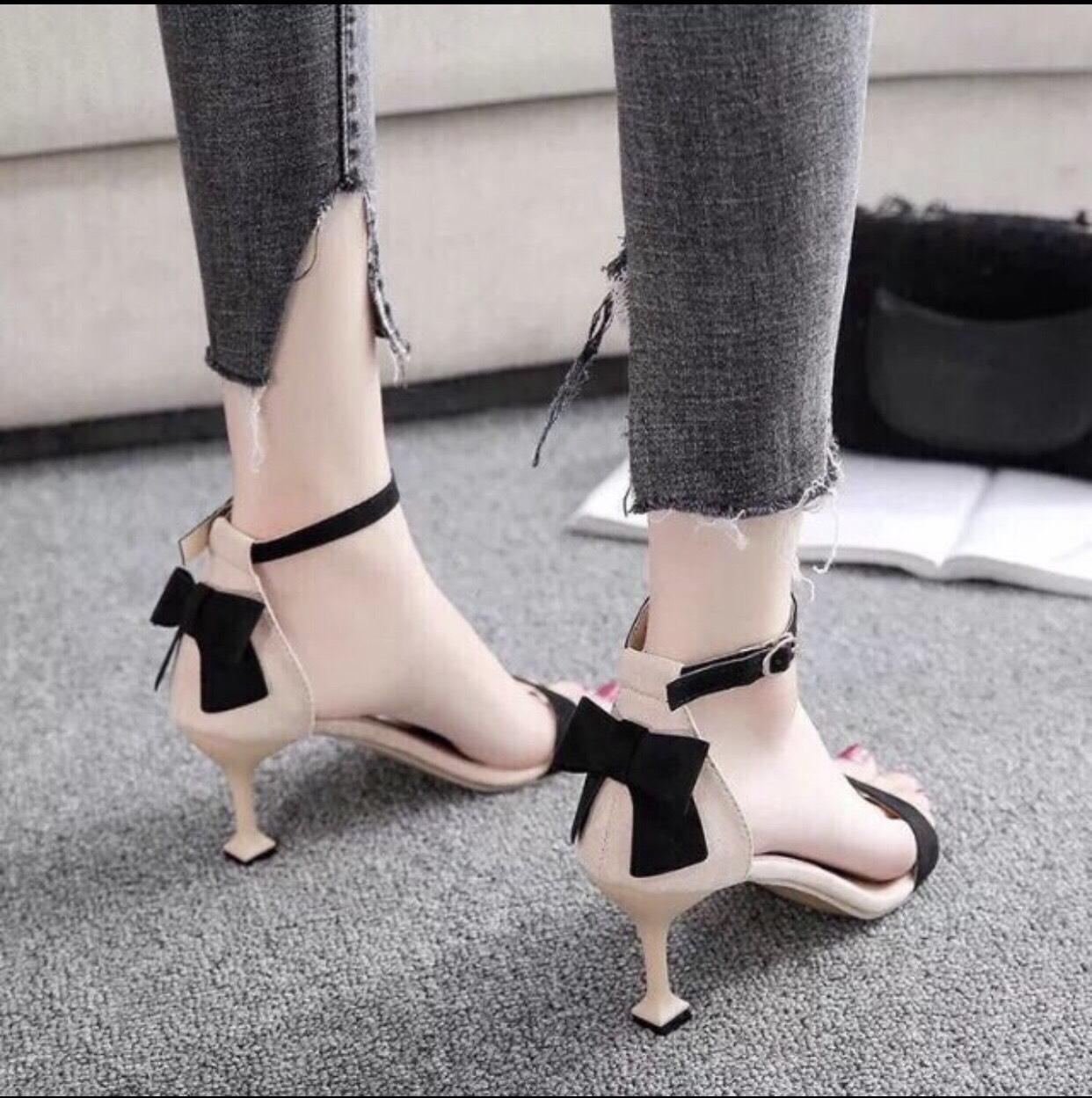 Giày Cao Gót 7p Quai Mãnh Gót Gắn Nơ