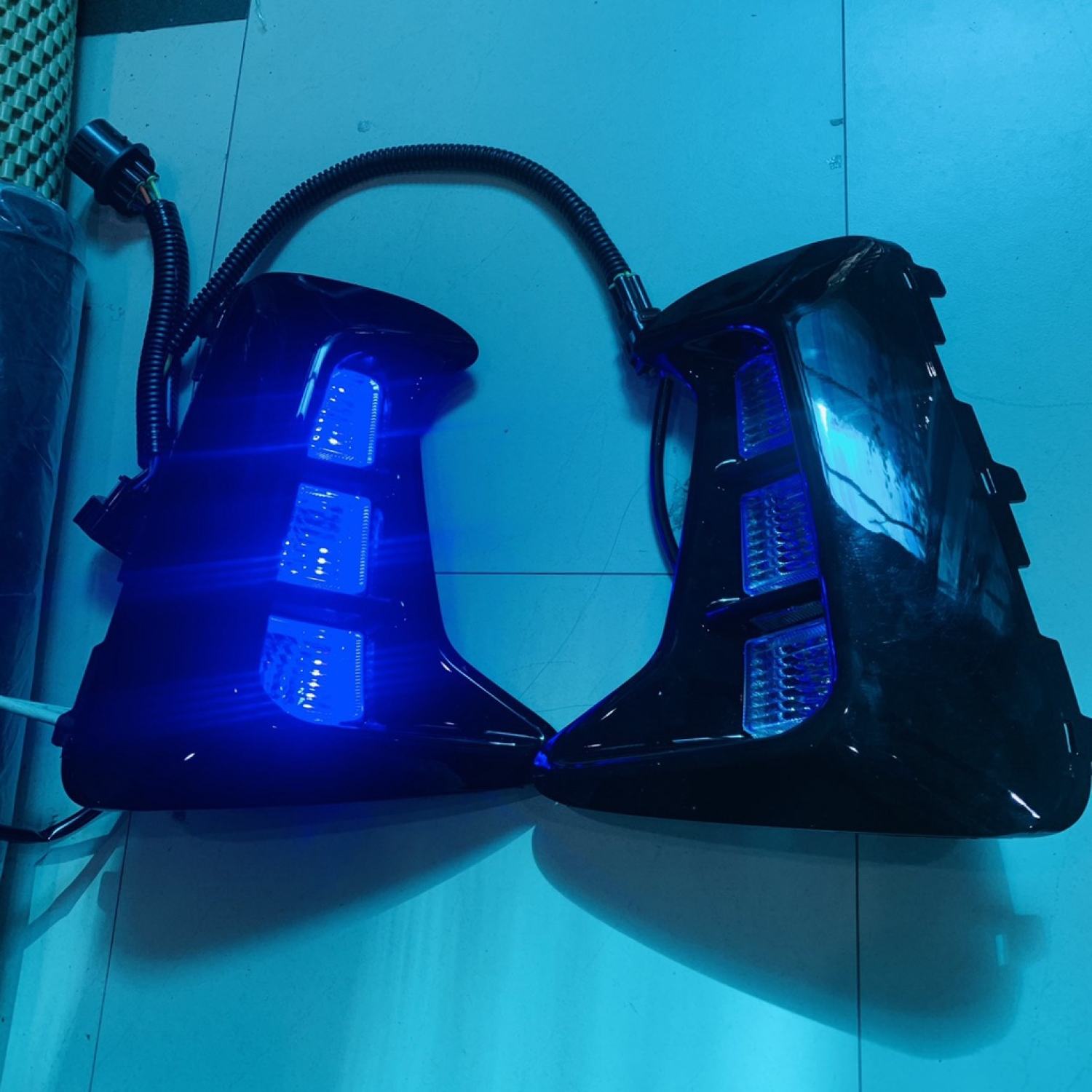 Đèn led gầm Kia Soluto 2019 2020 2021 2022 2023 3 chế độ