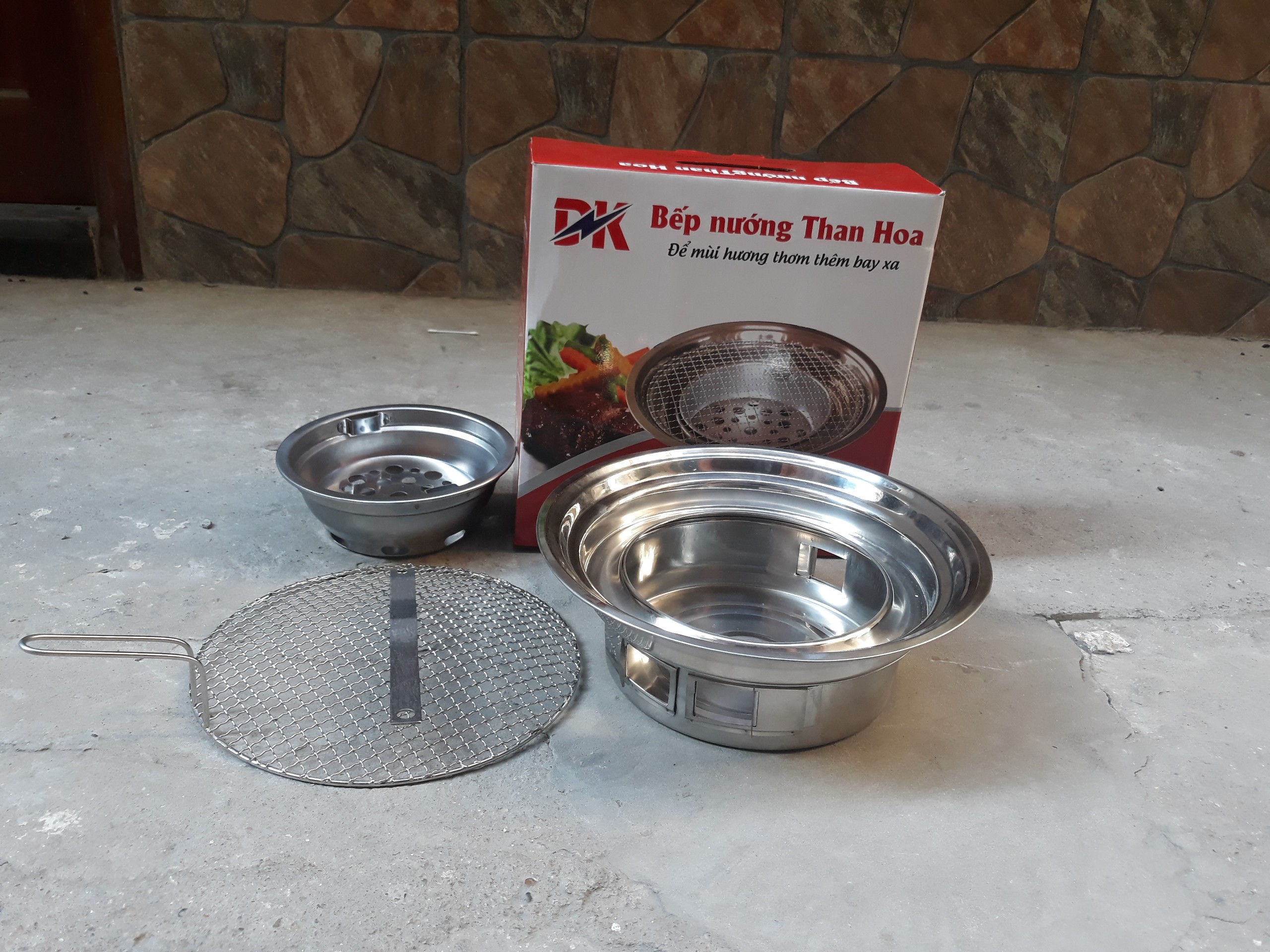 Bếp nướng than hoa đặt âm bàn cho quán nướng