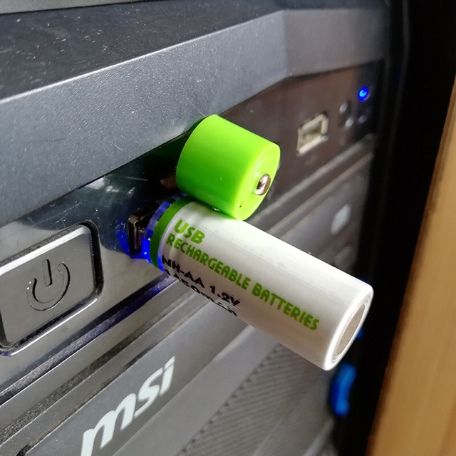 Pin tiểu AA 1450mAh sạc cắm cổng USB
