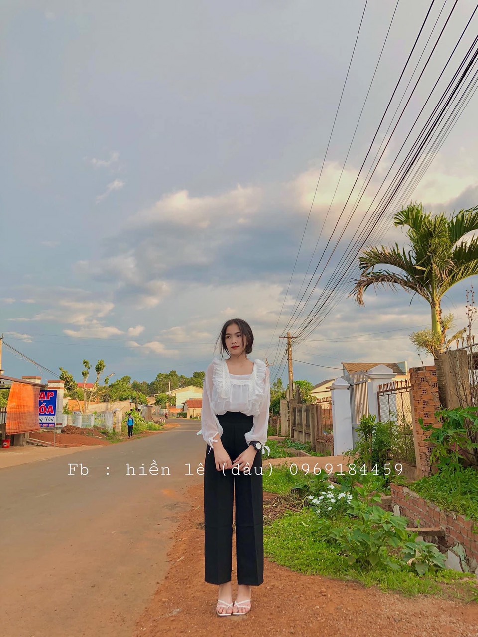 Set quần suông + áo cổ vuông tay nớ