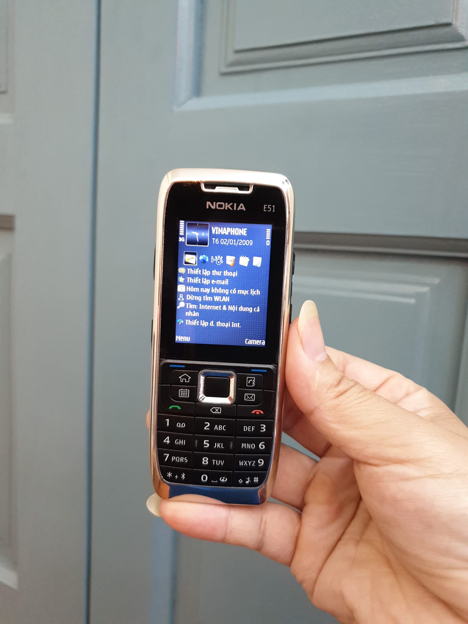 Điện thoại NOKIA E51 CHÍNH HÃNG – BẢO HÀNH 12 THÁNG (KÈM PIN ZIN)