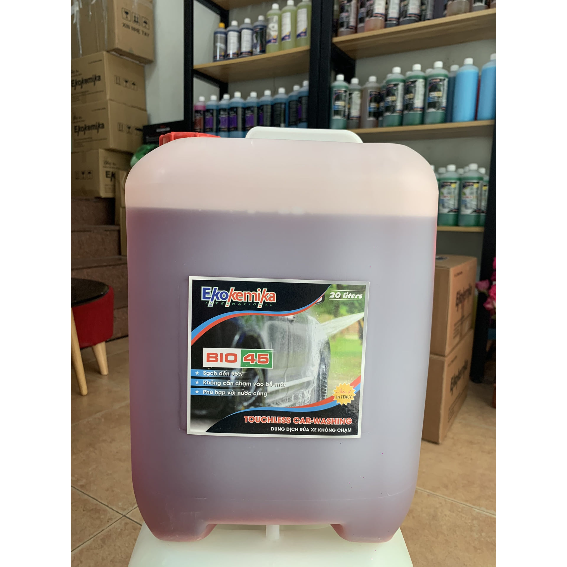 Dung dịch rửa xe không chạm BIO 45 -1L