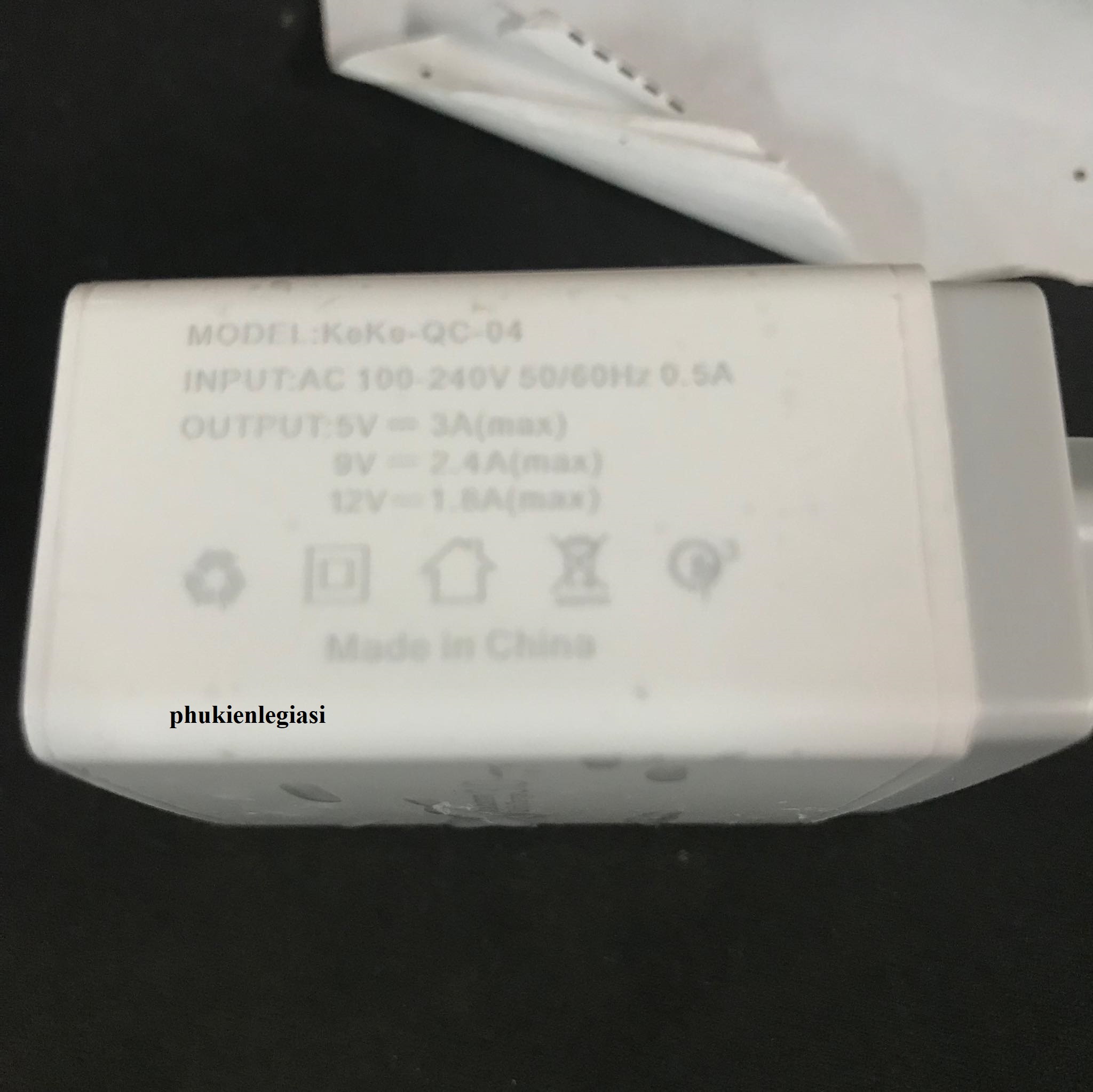 XÃ HÀNG THANH LÝ Cốc sạc Quick Charge 3.0 4 cổng usb