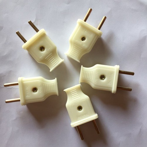 Phích cắm điện chân phi 4 - PBT ( Combo 3 cái)
