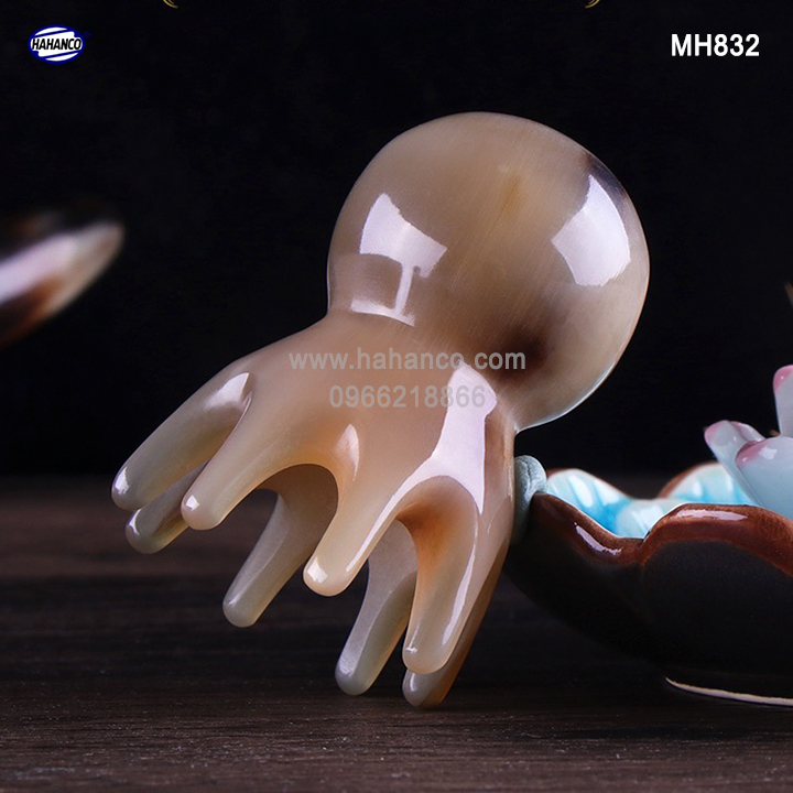 Bạch tuộc gội đầu massage da đầu bằng chóp sừng Thư giãn sảng khoái