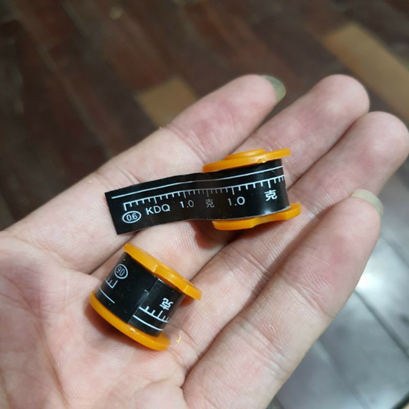 Cuộn chì lá câu đài có chia vạch gram