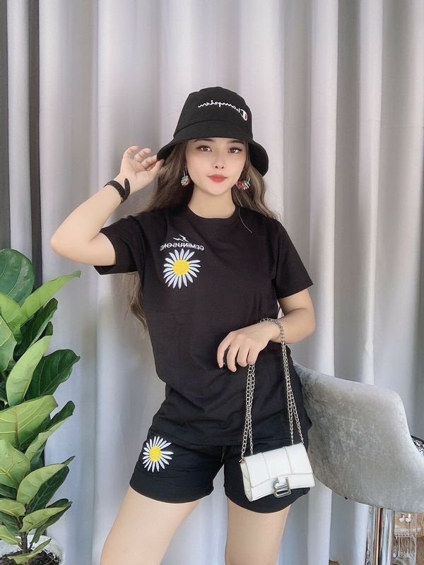 Sét Bộ Đùi Thêu Hoa Mặc Nhà