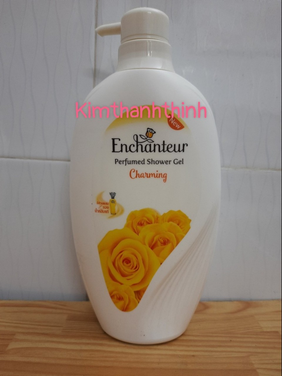(KTT) Sữa tắm  ENCHENTER hương nước hoa chai 550ml- Hàng Thái Lan