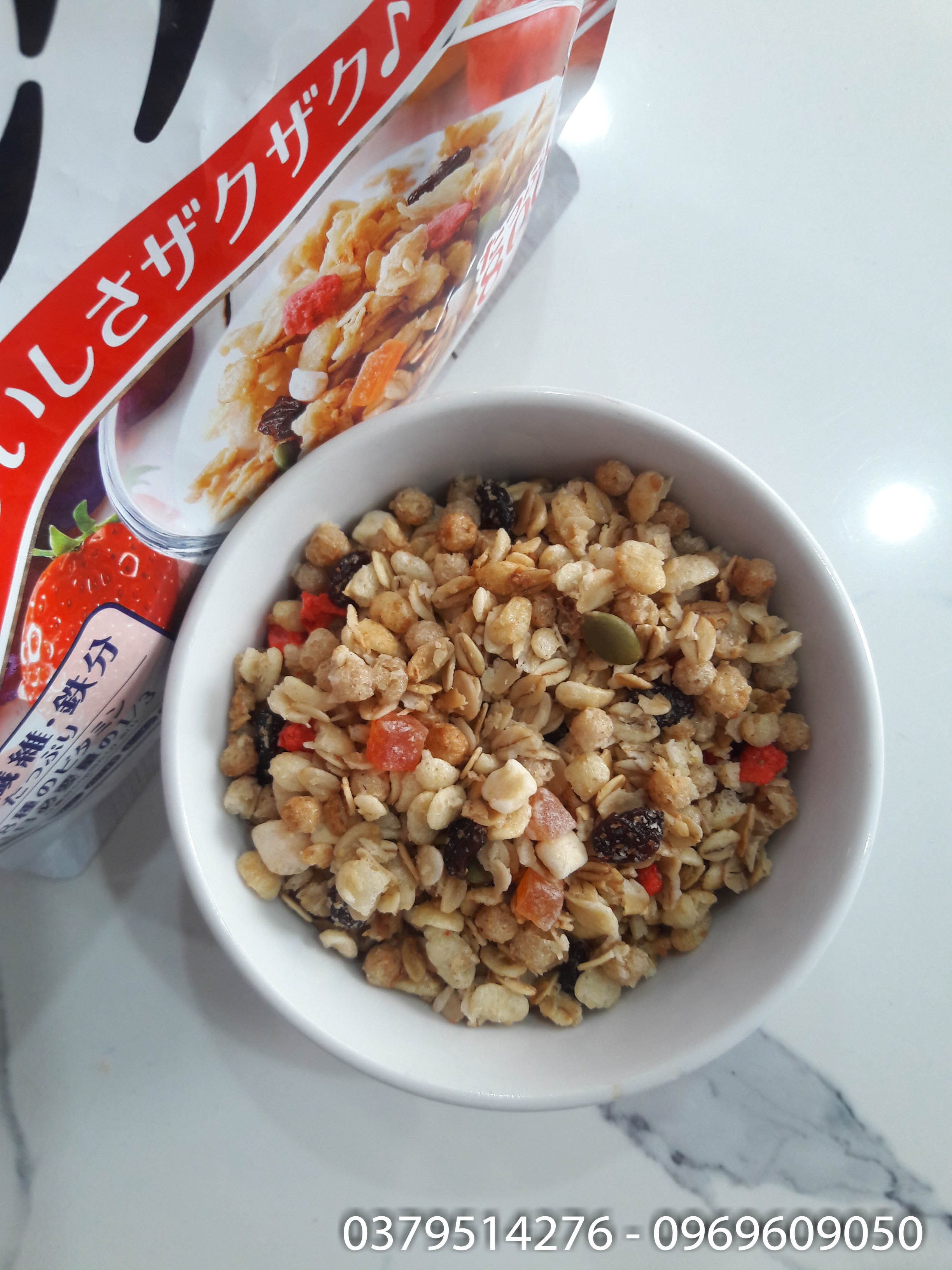 Ngũ cốc ăn liền Calbee Nhật Bản 800g