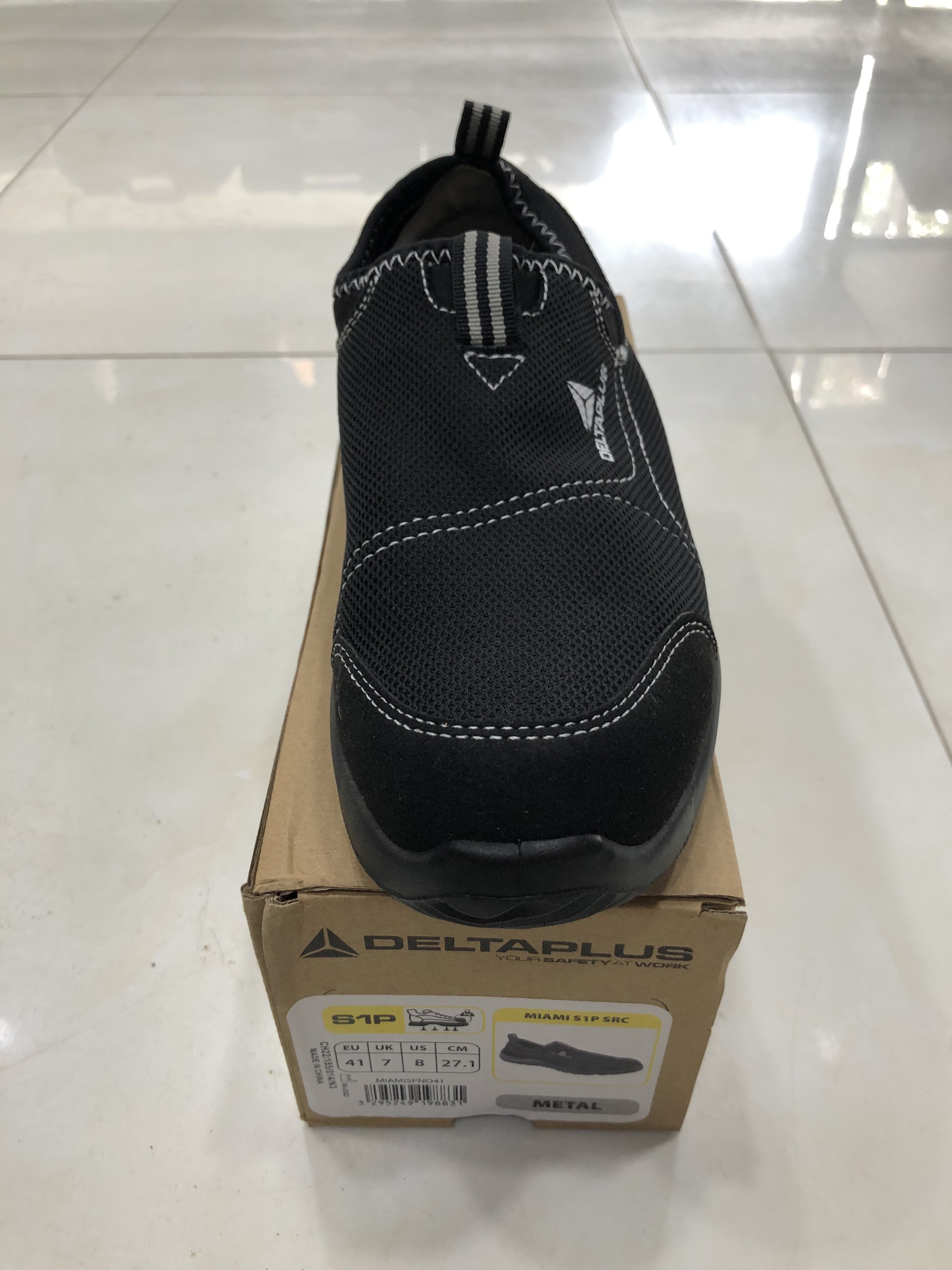 Deltaplus Miami S1P low-cut, anti-slip safety shoes