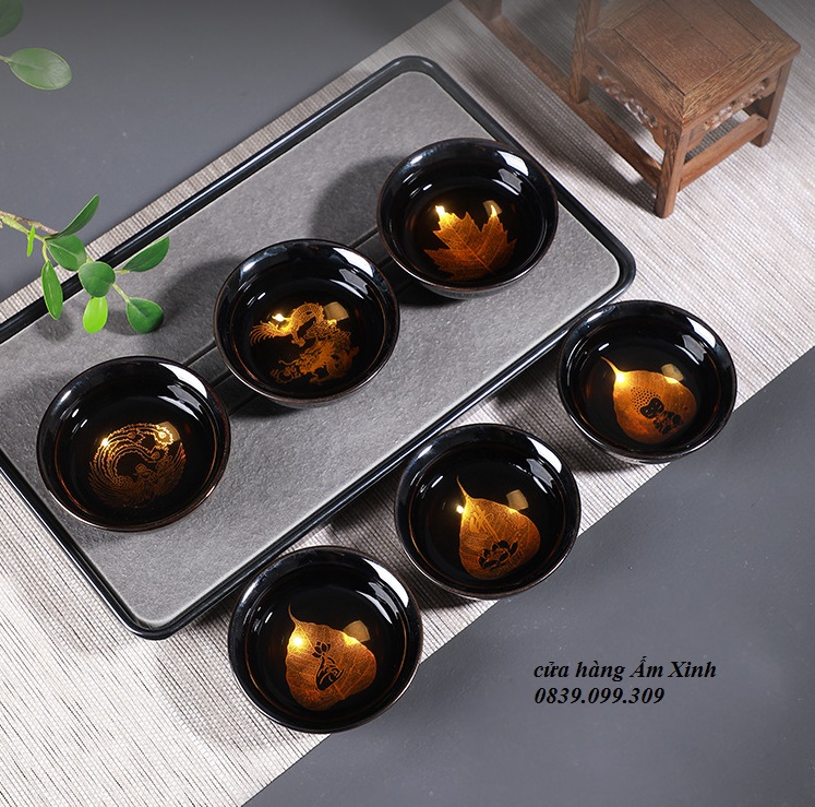 Chén sứ Cảnh Đức vẽ vàng