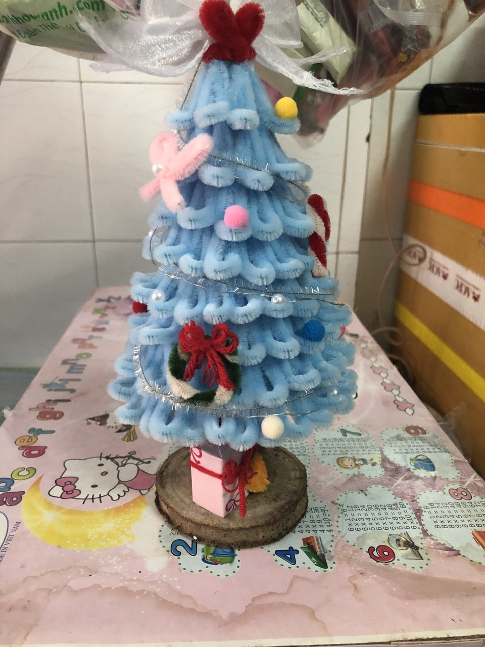 Cây thông noel/ cây thông mini 25cm handmade làm từ kẽm nhung
