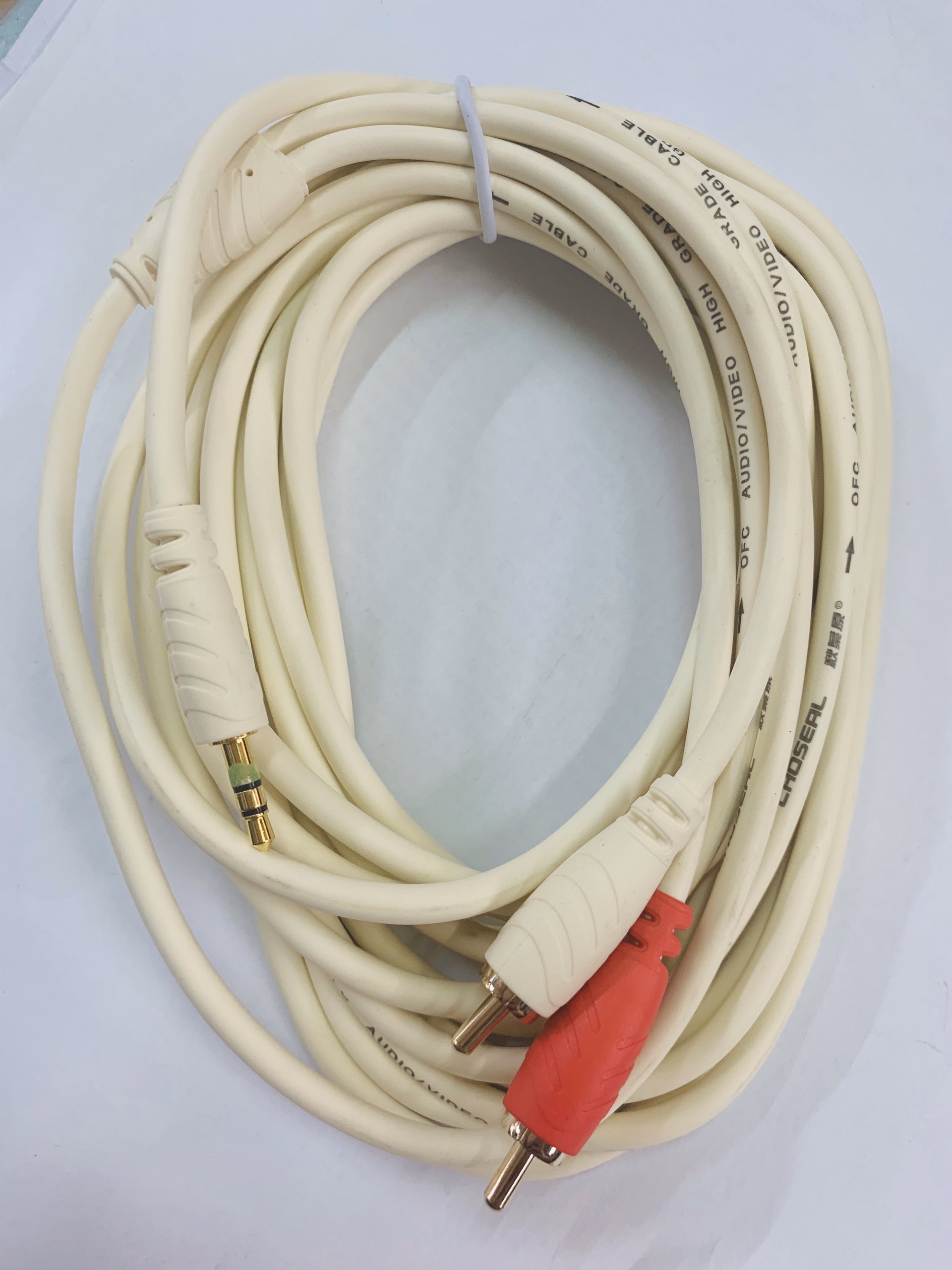 [HCM]Cáp loa 3.5 sang 2 bộng sen Choseal 5M