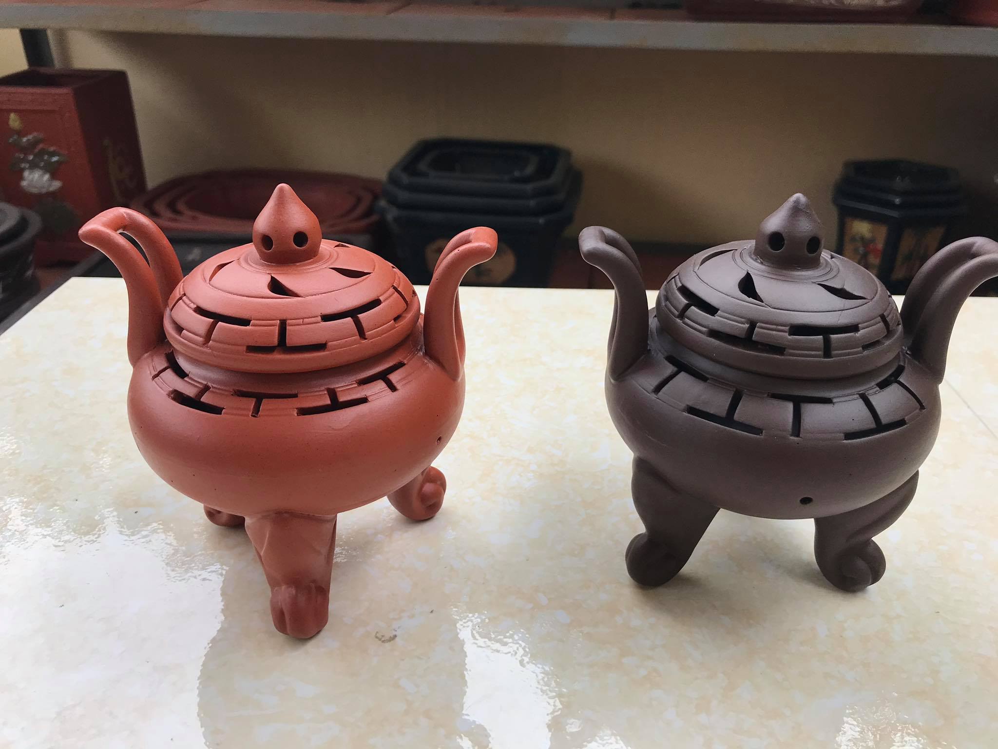 LƯ ĐỐT HƯƠNG TRẦM