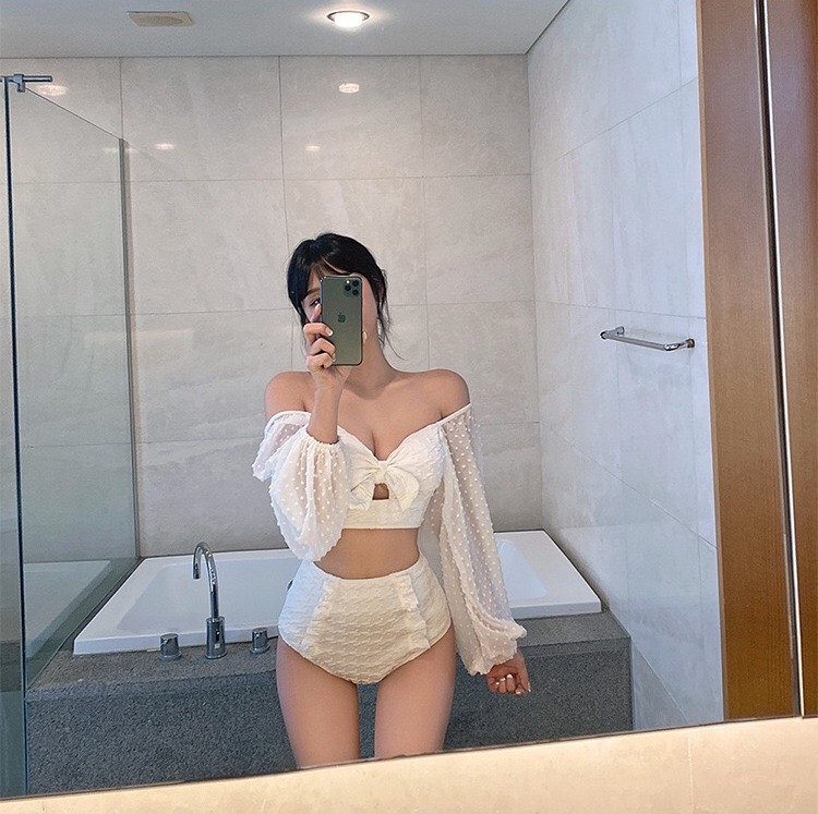Bikini 2 mảnh tay bồng công chúa trắng