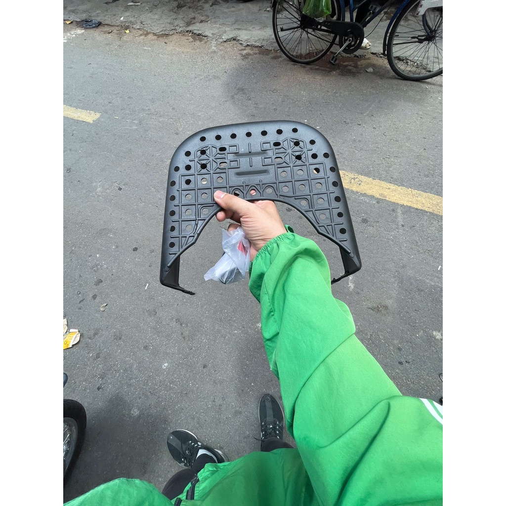 Rổ Appi giữa baga xe Exciter 135-2010.
