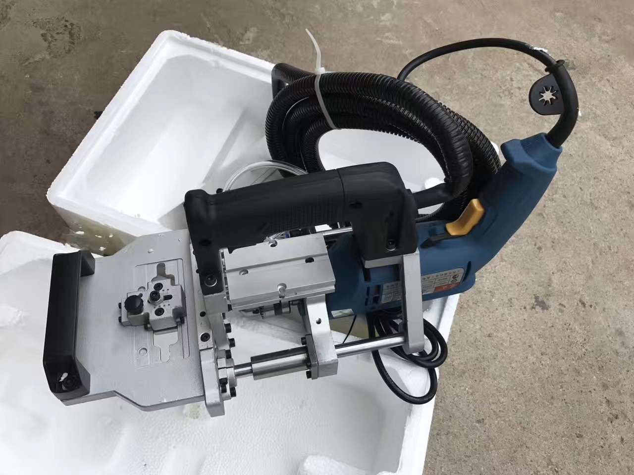 máy khoan chốt cam cầm tay