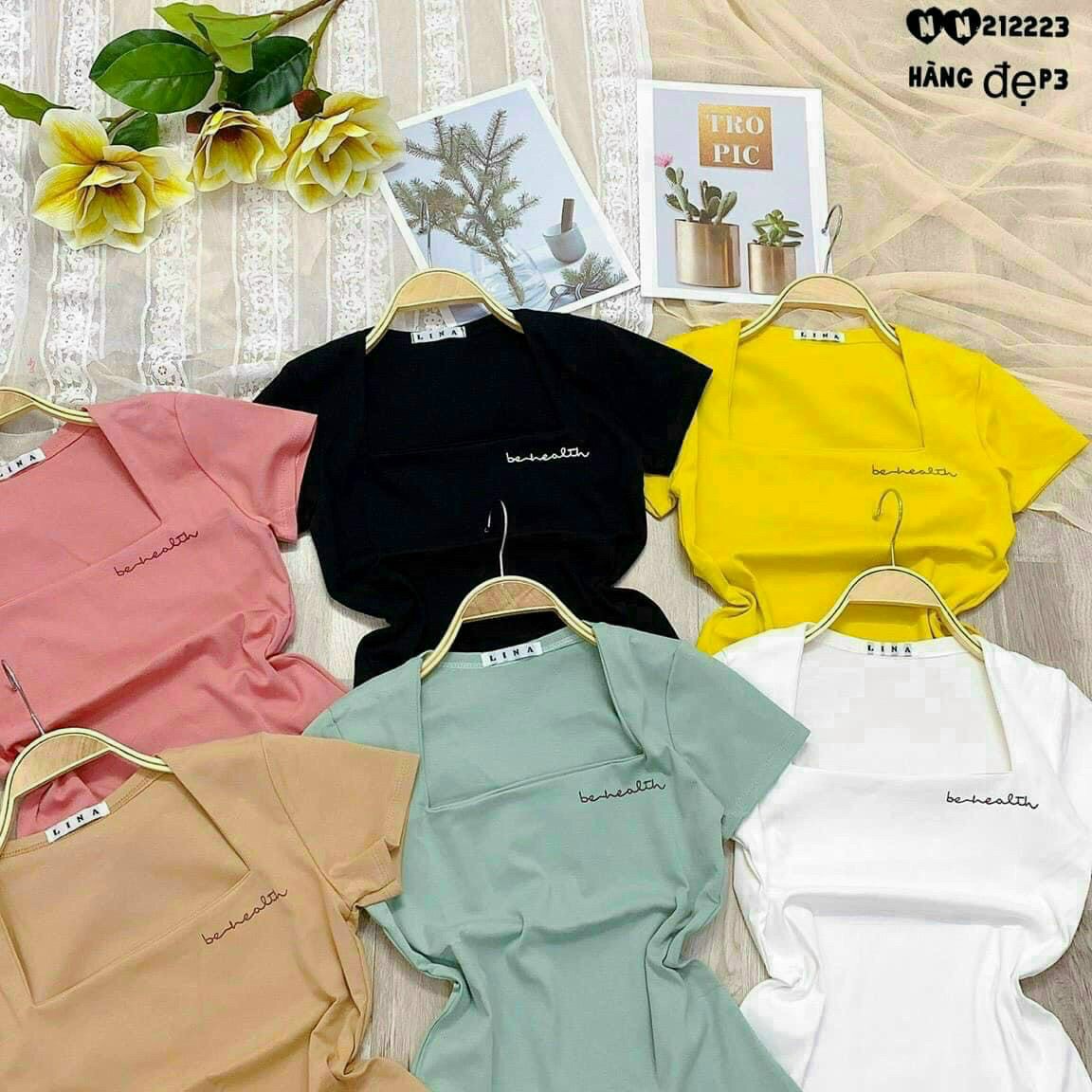 Áo thun borip cổ vuông thêu chữ