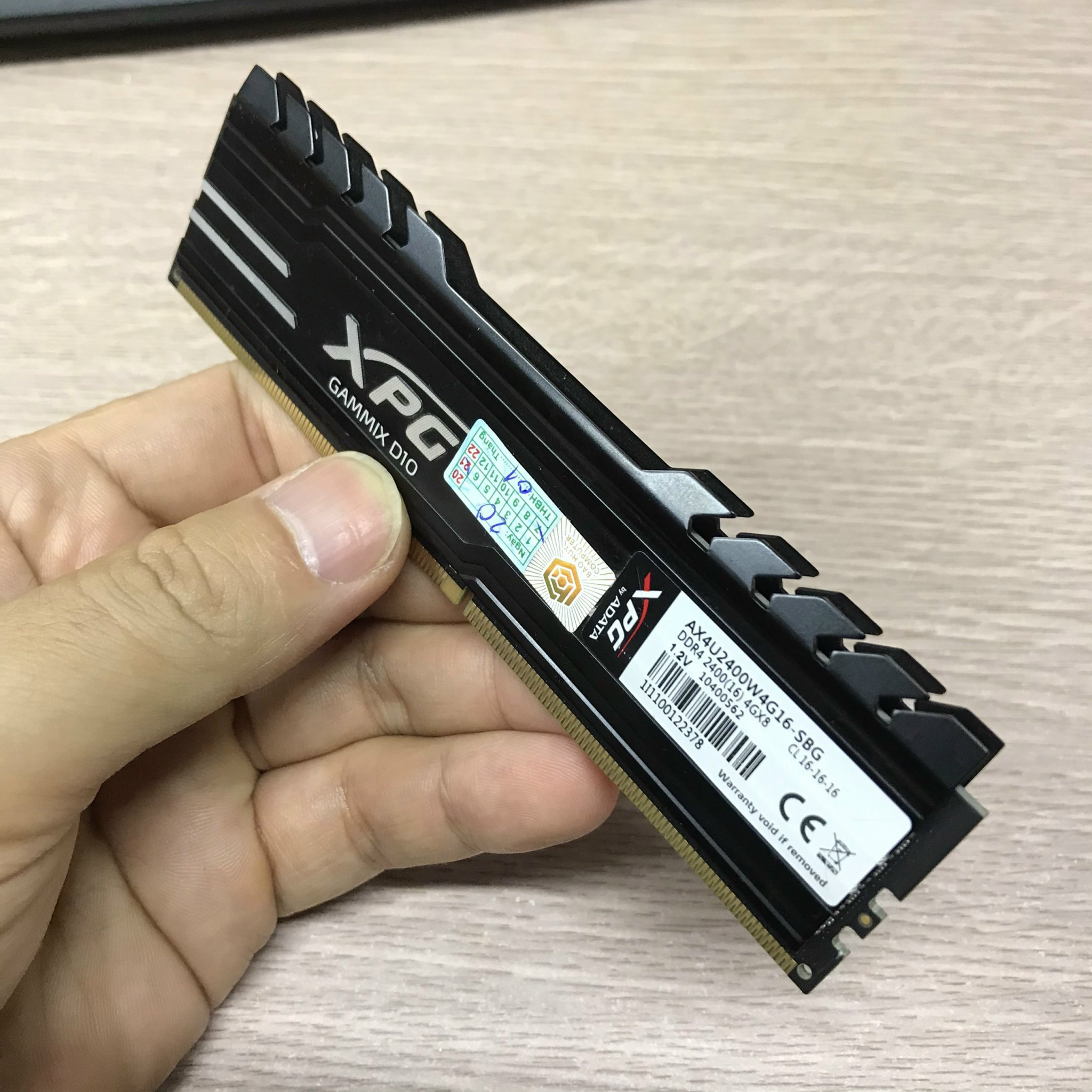 Ram DDR4 4GB ADATA XPG D10 Bus 2400 - Bảo hành 3 tháng