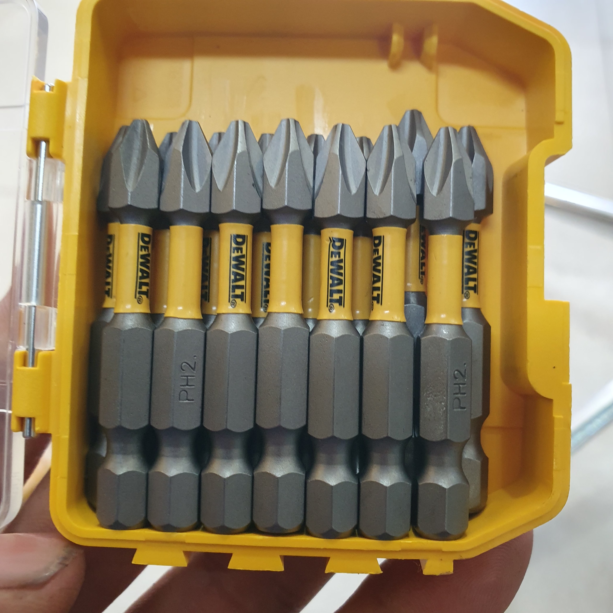 MŨI BẮN BẮN VÍT DEWALT DWA2PH2MF15 (Gía 1 cái)