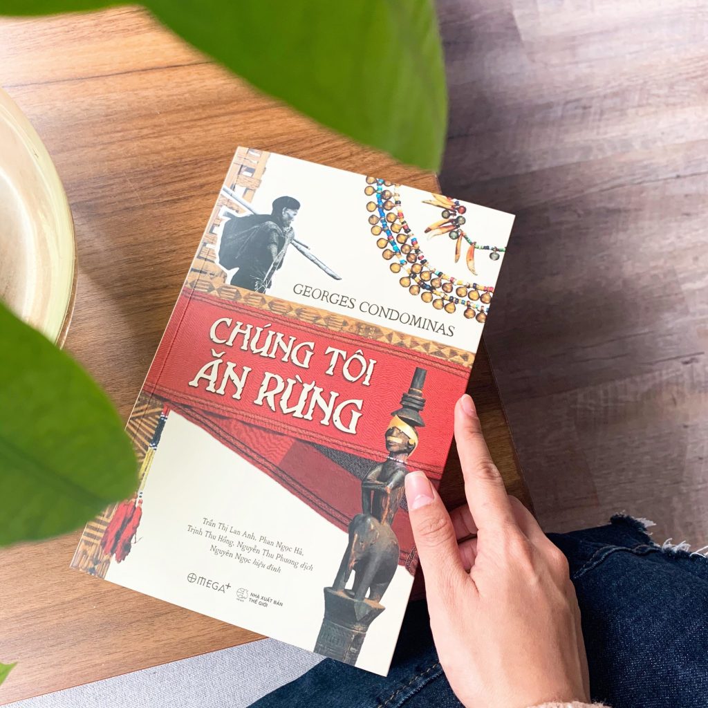 Sách - Chúng Tôi Ăn Rừng – Đá Thần Gôo (Hii Saa Brii Mau-Yaang Gôo)