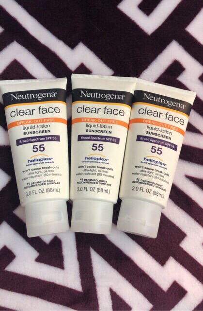 Kem Chống Nắng Neutrogena Clear Face 88Ml