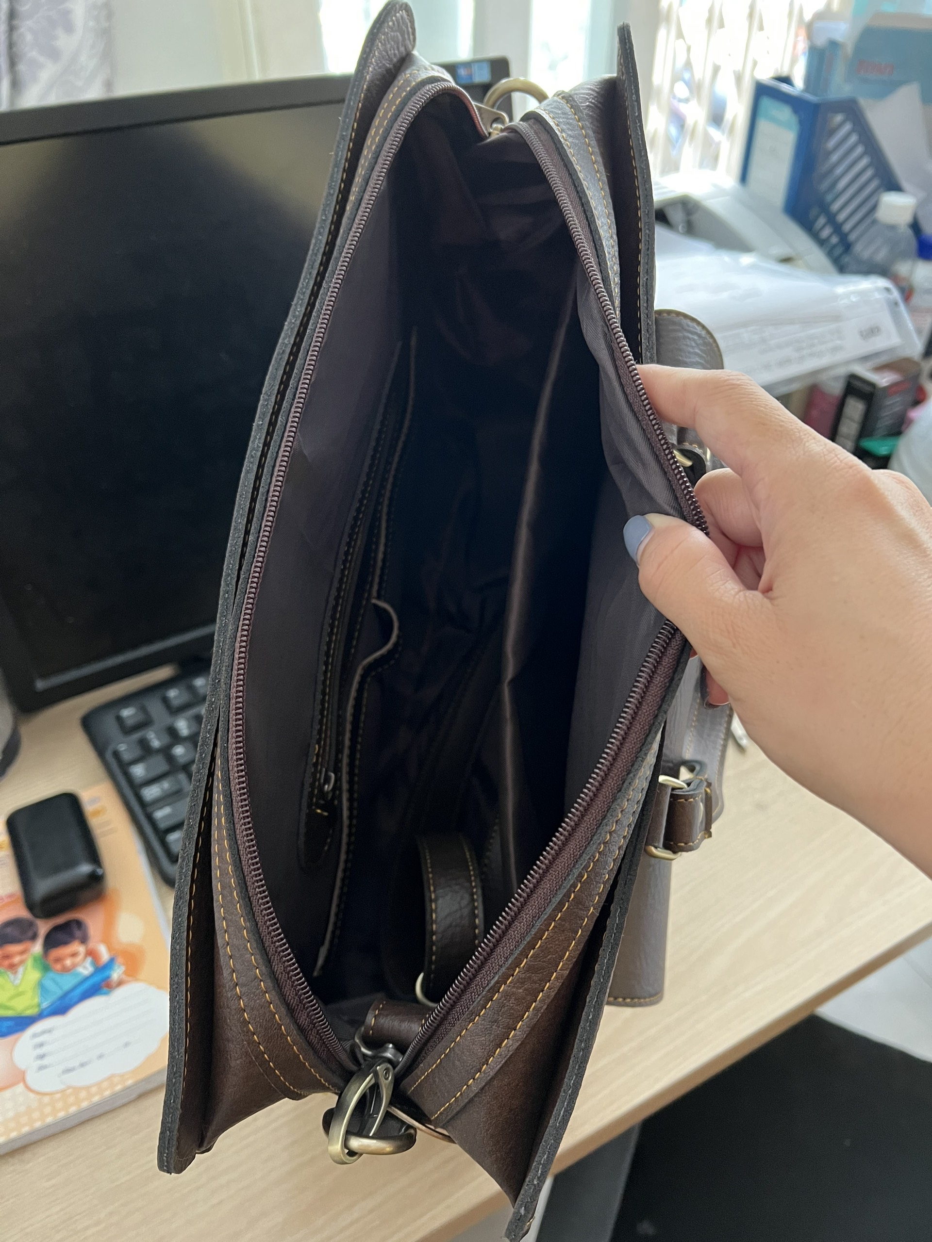 Cặp văn phòng CNT unisex đựng laptop HQ22 cao cấp