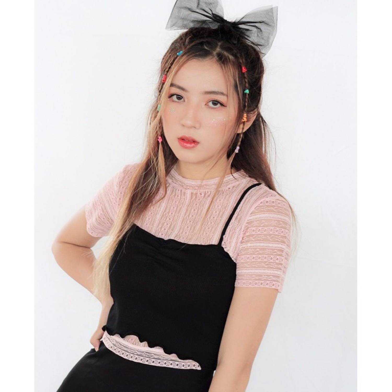 DALLA Áo 2 dây croptop màu đen, trắng (AD01)
