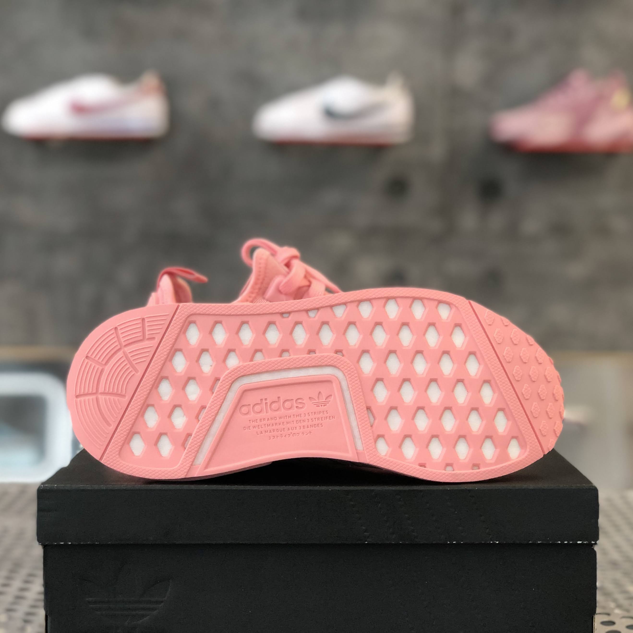 adidas nmd r1 cq2413