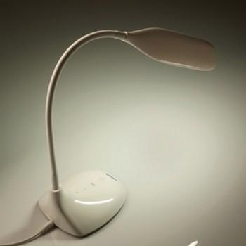 Đèn bàn TIROSS TS1803