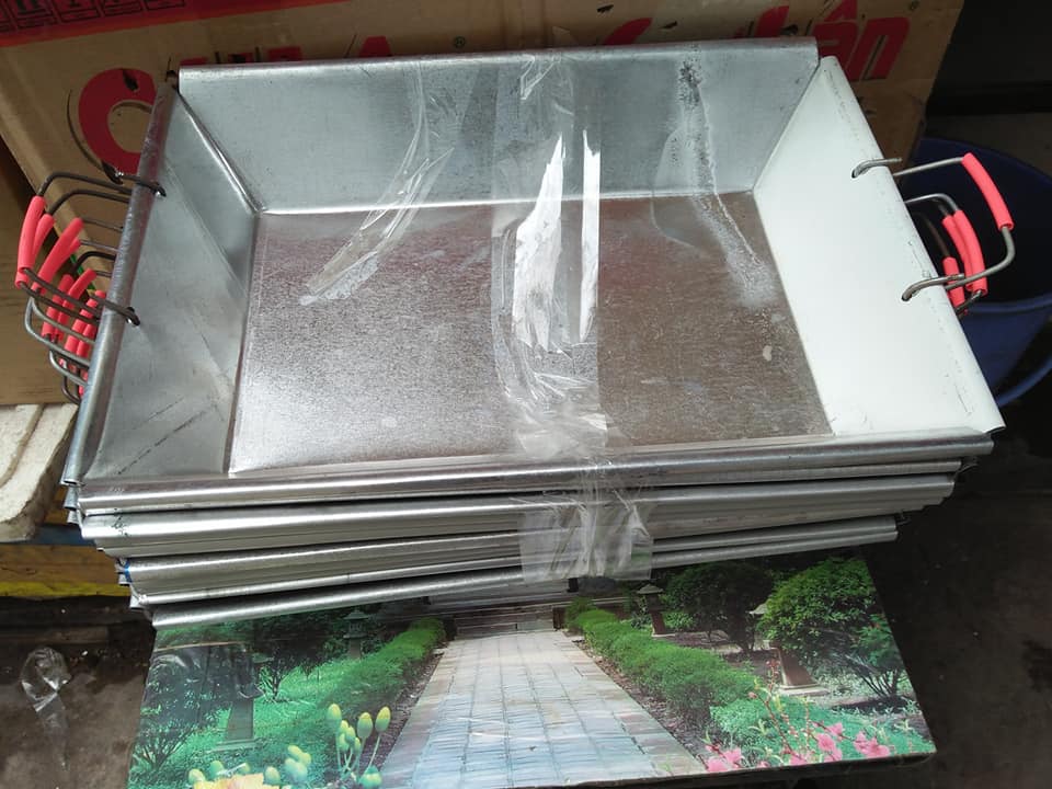 Máng Tôn Dùng Cho Gà , Vịt , Chó
