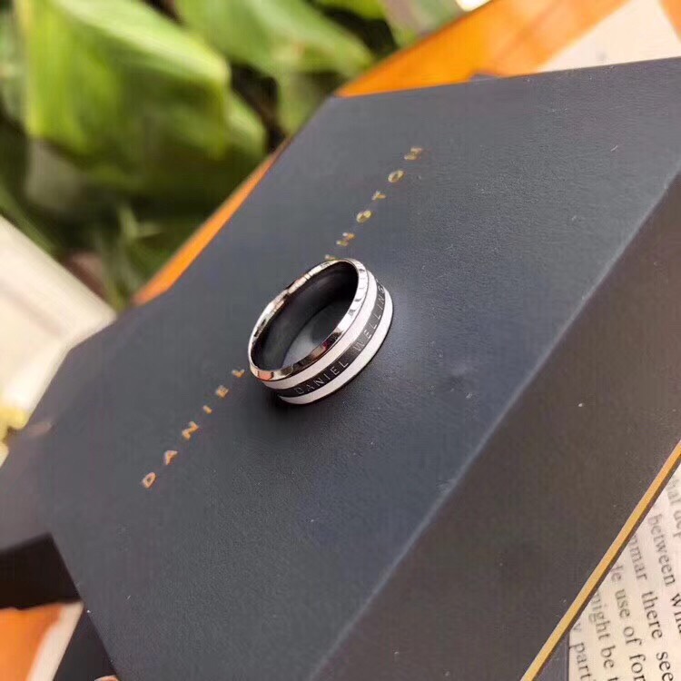 [FREESHIP + ÁP MÃ GIẢM SÂU ĐẾN 8%] Nhẫn nam nữ Titan - Bảo hành 12 tháng [KHÔNG HỘP] dw - CAM KẾT KHÔNG BAY MÀU KHÔNG GỈ