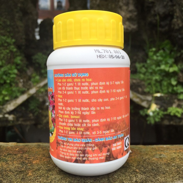 Phân bón Đầu Trâu 701 kích thích ra hoa 100gr