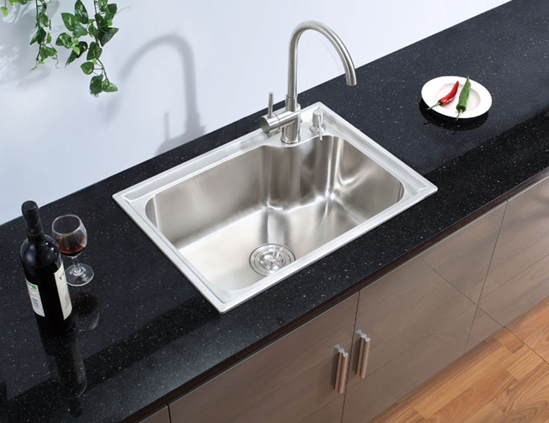(Có video) Chậu Rửa Chén Inox SUS304 1 Hố Eurolife EL-C6243, Thiết Kế Bền Đẹp, Chất Liệu Inox Cao Cấp, Bảo Hành 4 Năm