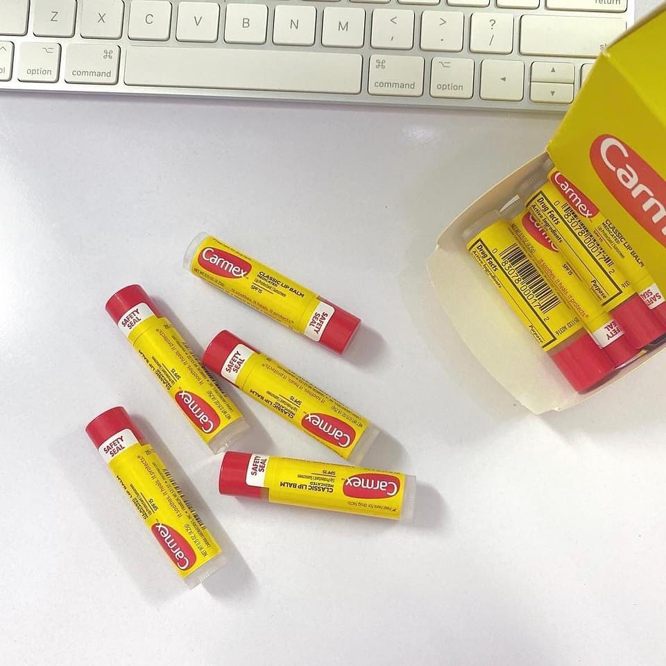 Son Dưỡng Môi Carmex Classic Lip Balm Medicated