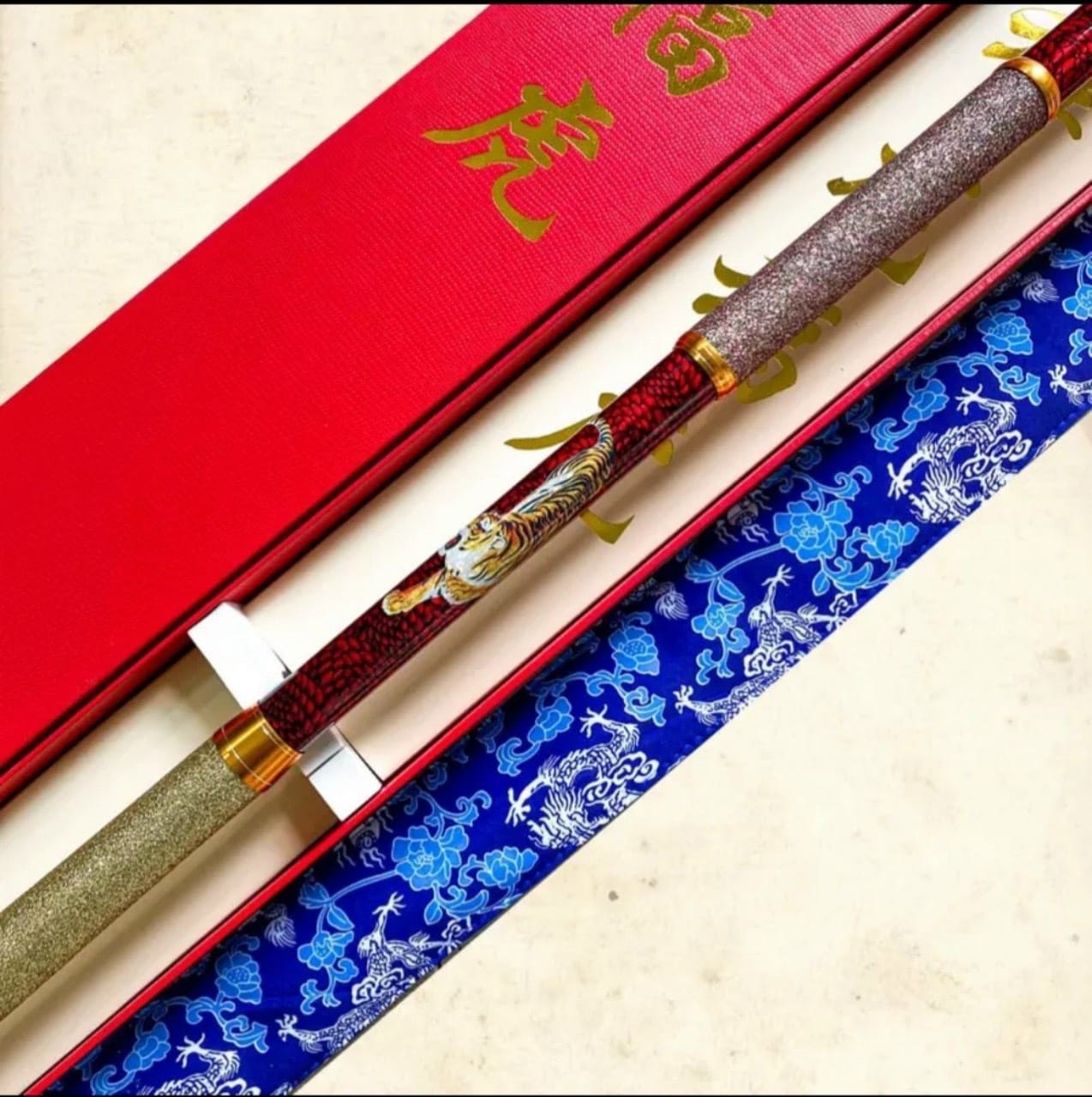 Cần câu tay Ngọa Hổ Tàng Long